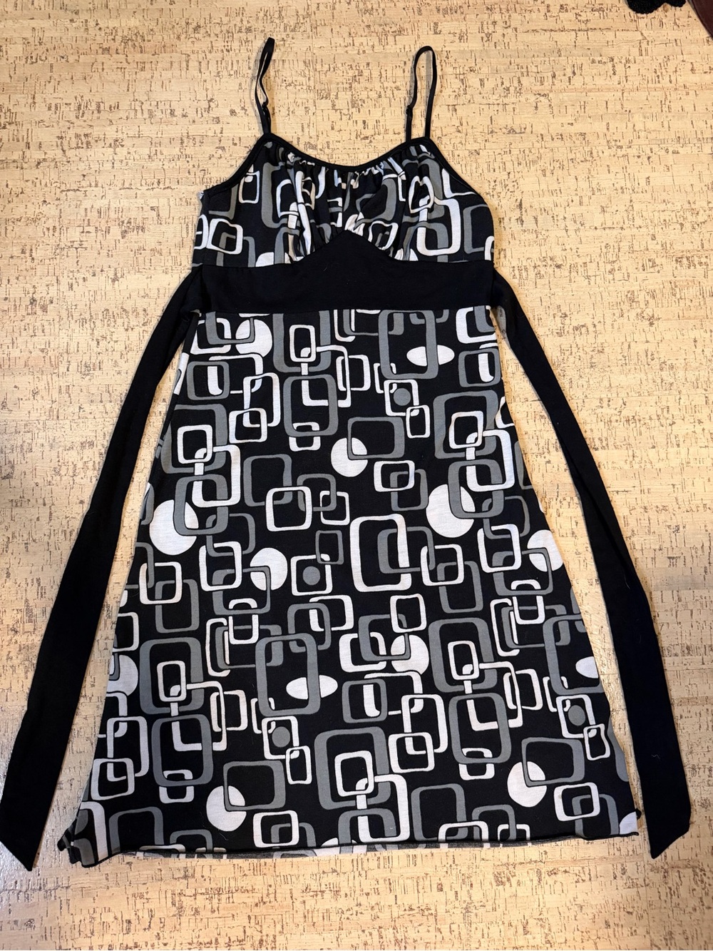 Vol.1 Black & White Geometric Spaghetti-Strap Dress Y2K